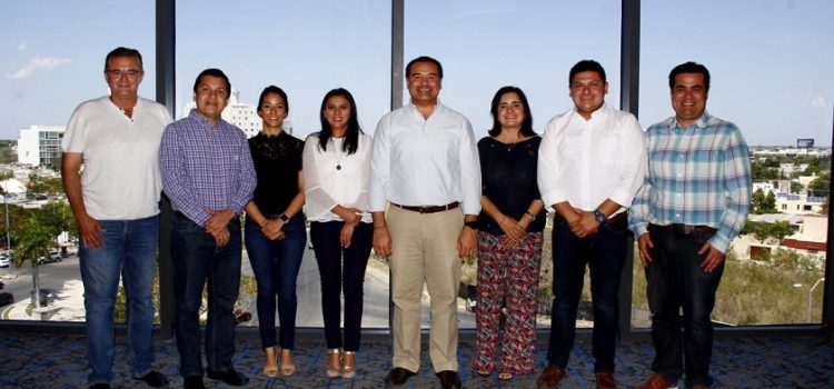 Los meridanos merecen campañas cercanas y más humanas, afirma Renán Barrera
