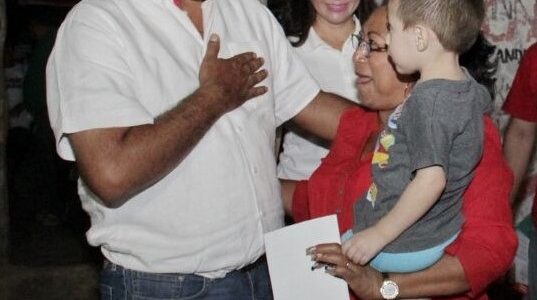 Juan José Canul refrenda apoyo a favor de las mujeres yucatecas
