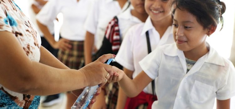 Alertan extremar precauciones por brotes de conjuntivitis