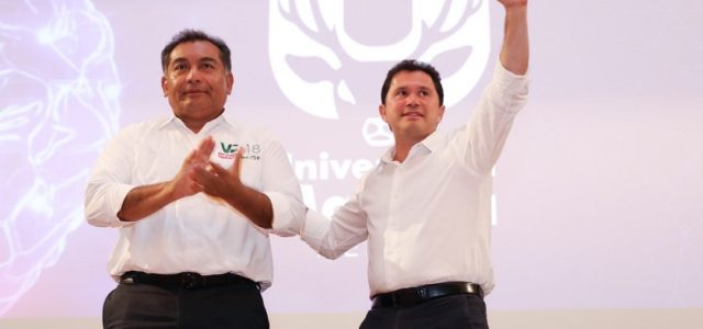 Expone Sahuí sus propuestas en foro de la Universidad Marista