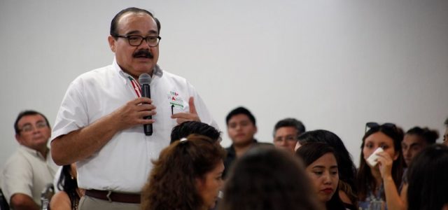 Mejores salarios para los maestros, compromiso de Ramírez Marín