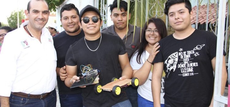 Constata Felipe Cervera necesidades de los jóvenes del sur de Mérida