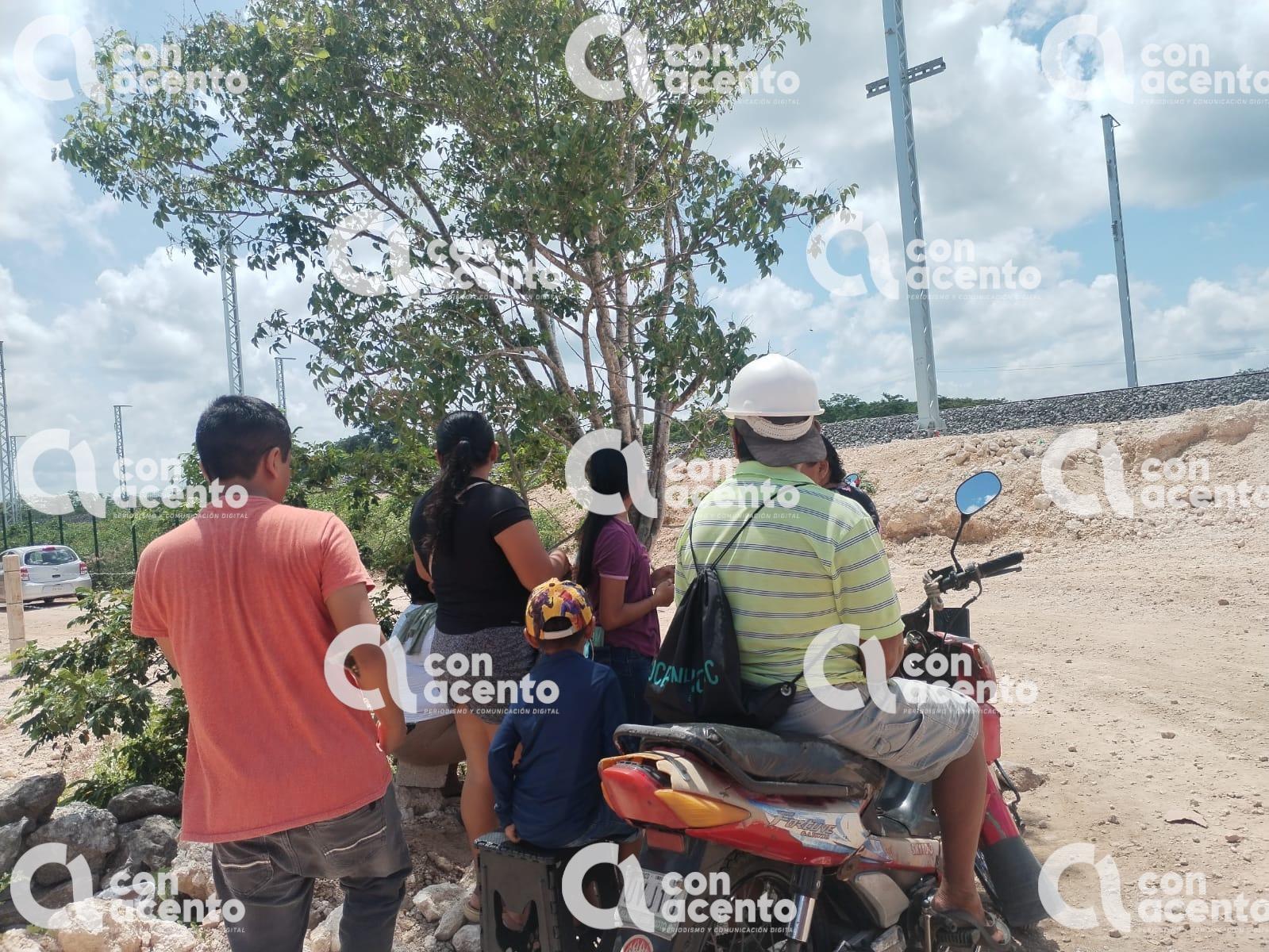 Yucatecos Esperan El Paso Del Tren Maya Con Acento