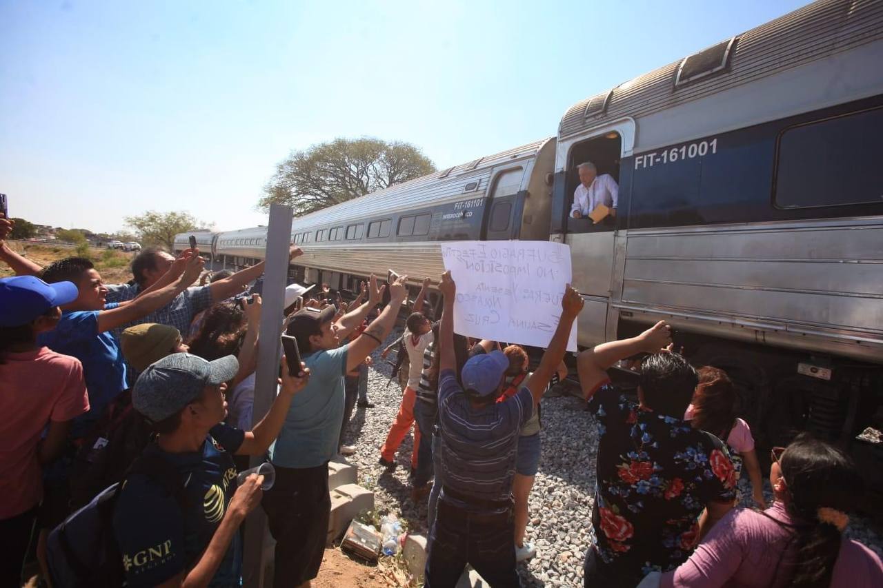 AMLO inaugura el Tren Interoceánico Con Acento