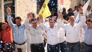 Photo of Mauricio Vila y Renán Barrera se registran como precandidatos por Yucatán y Mérida