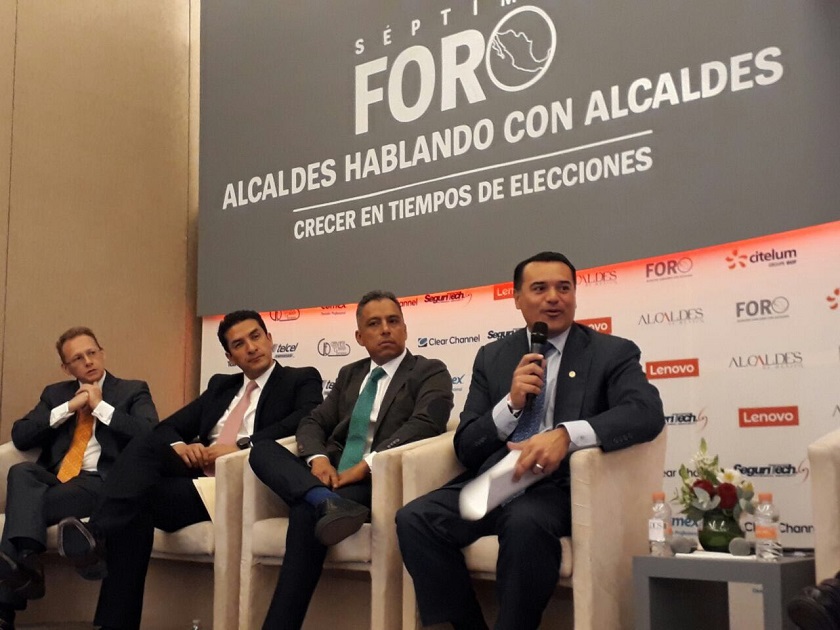 Photo of Renán barrera, invitado especial en encuentro de alcaldes en Ciudad de México