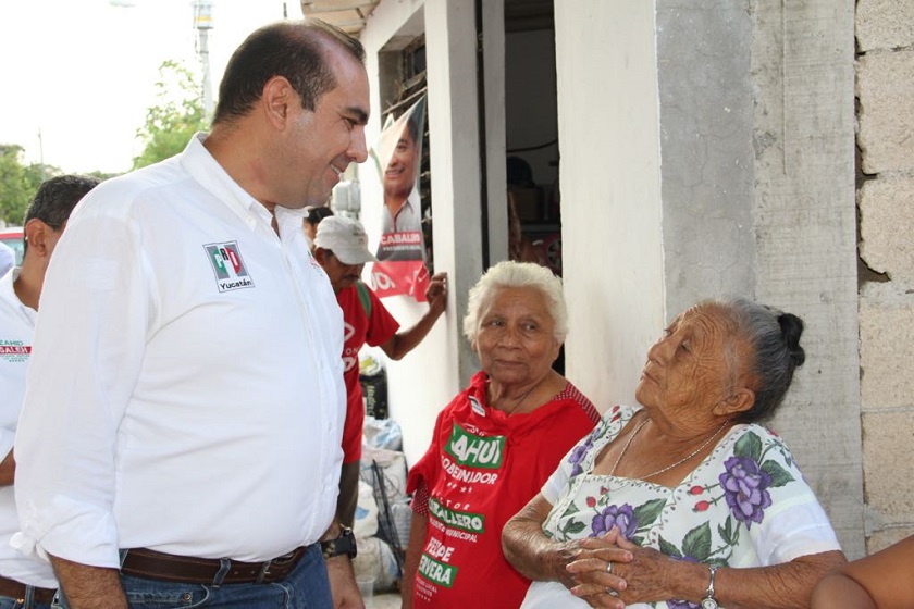 Photo of Manifiestan apoyo a Felipe Cervera en la Nueva Sambulá