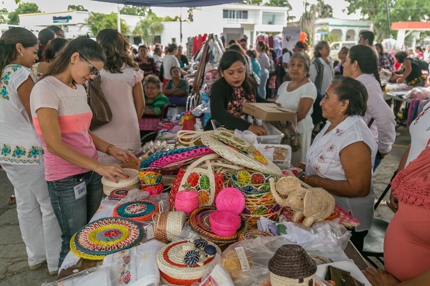 Photo of  Realiza DIF Yucatán su primer Bazar Artesanal