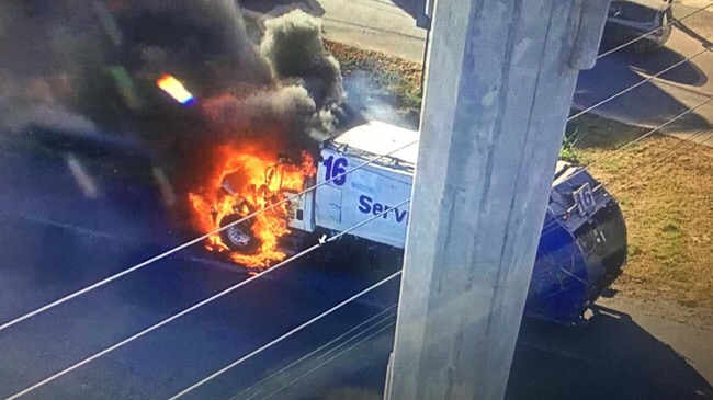Photo of Se incendia camión de basura en el periférico