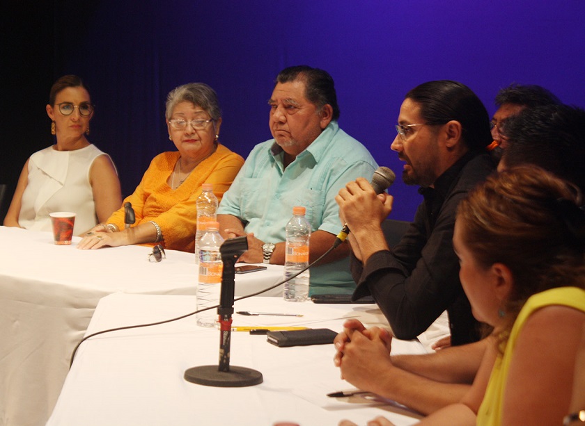 Photo of Se debate sobre panorama del Teatro Regional de Yucatán