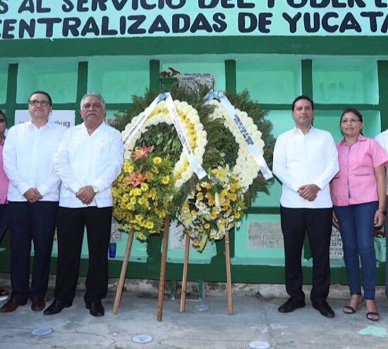 Photo of Encabeza Vila homenaje a Trabajadores del Estado