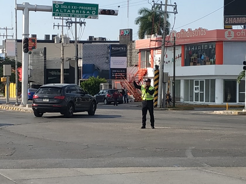 Photo of Servicios de emergencia y salud, atentos a cualquier eventualidad por apagón peninsular