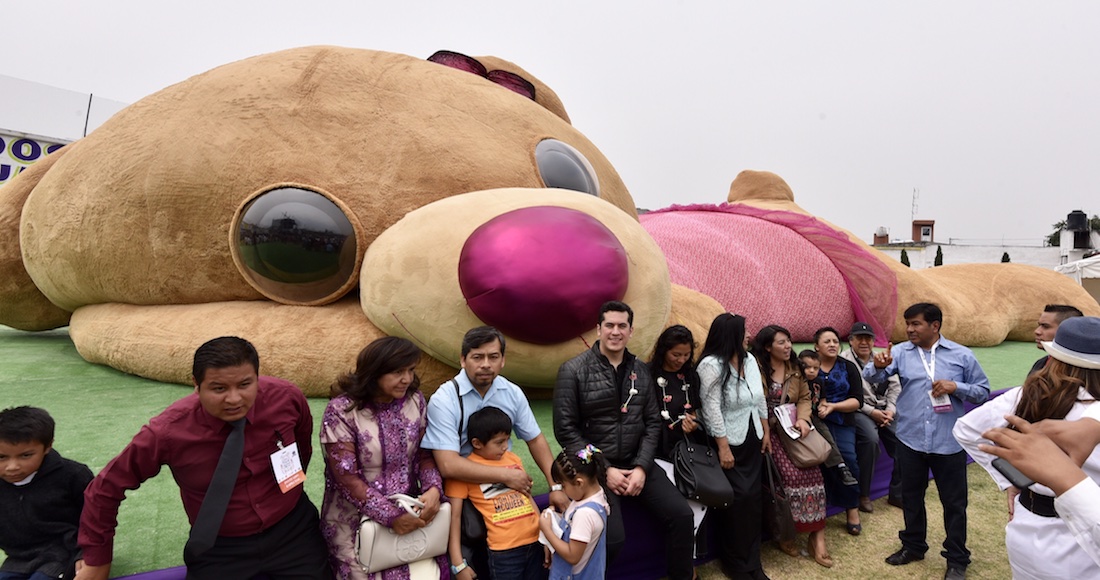 Photo of Xonacatlán, Edomex, gana el Récord Guinness por el oso de peluche más grande del mundo