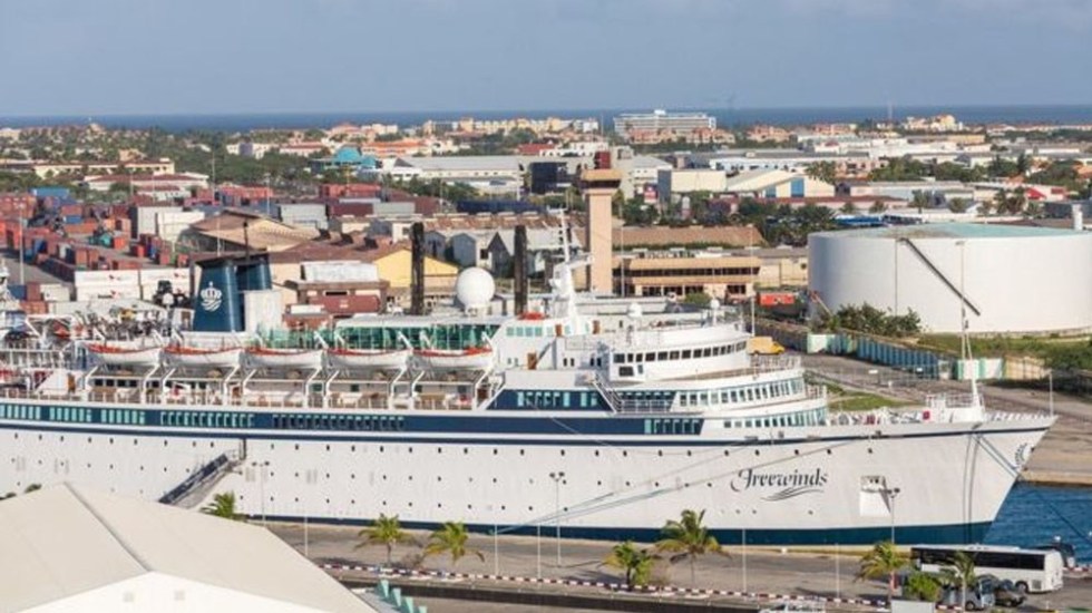 Photo of En cuarentena, crucero con 300 pasajeros por caso de sarampión