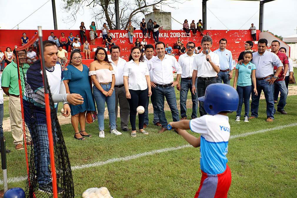 Photo of Gobernador de Yucatán supervisa los entrenamientos de novatos de la Academia de Iniciación Deportiva