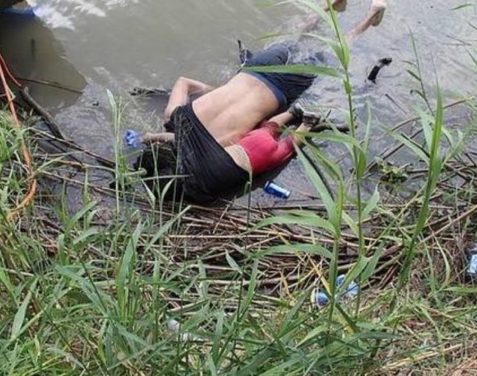 Photo of La imagen que indigna al mundo: un migrante salvadoreño y su bebé mueren abrazados cuando intentaban llegar a EE.UU.