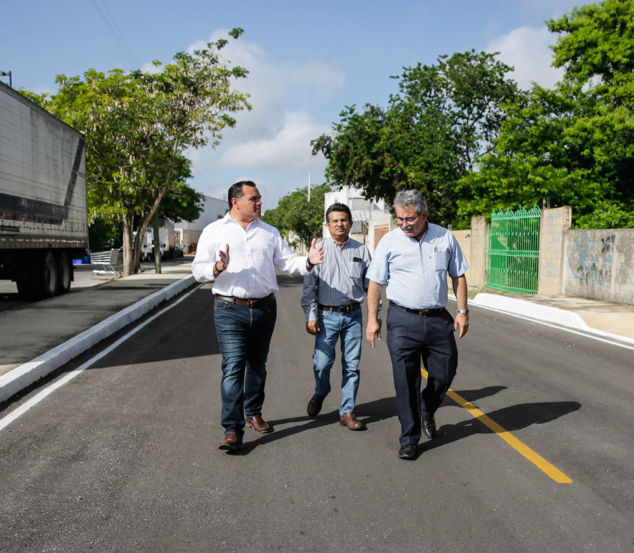 Photo of Avanza la construcción de calles para mejorar la movilidad urbana y la imagen de Mérida