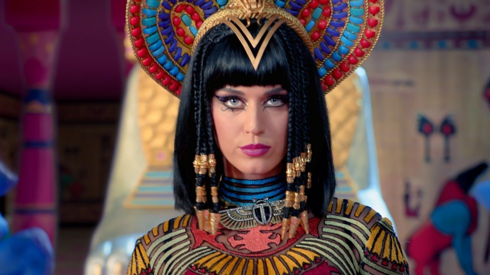 Photo of Katy Perry pierde demanda por plagio de “Dark horse”