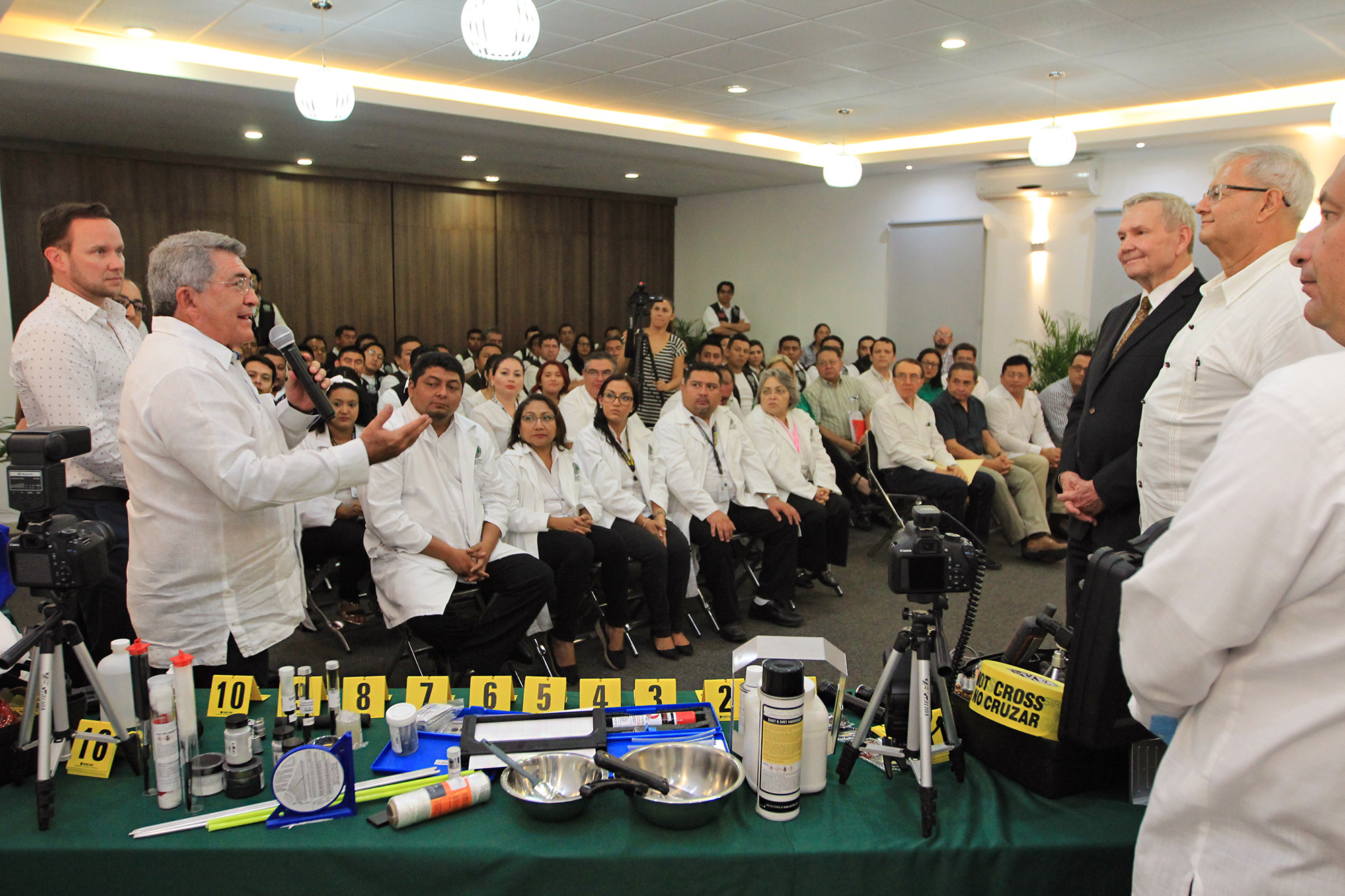 Photo of Laboratorios de la Fiscalía de Yucatán obtienen acreditación internacional