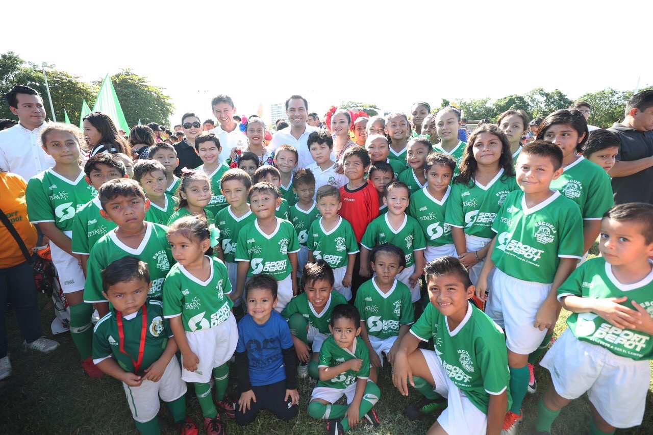 Photo of Gobernador Mauricio Vila inaugura la Liga de Fútbol “Álvaro García Aguilar”