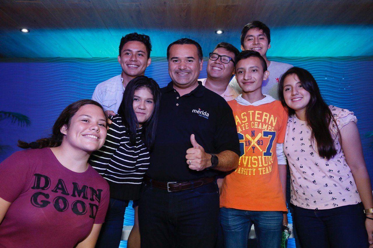 Photo of Jóvenes y tecnología, combinación para trabajar por un mejor futuro para la ciudad, afirma el alcalde Renán Barrera