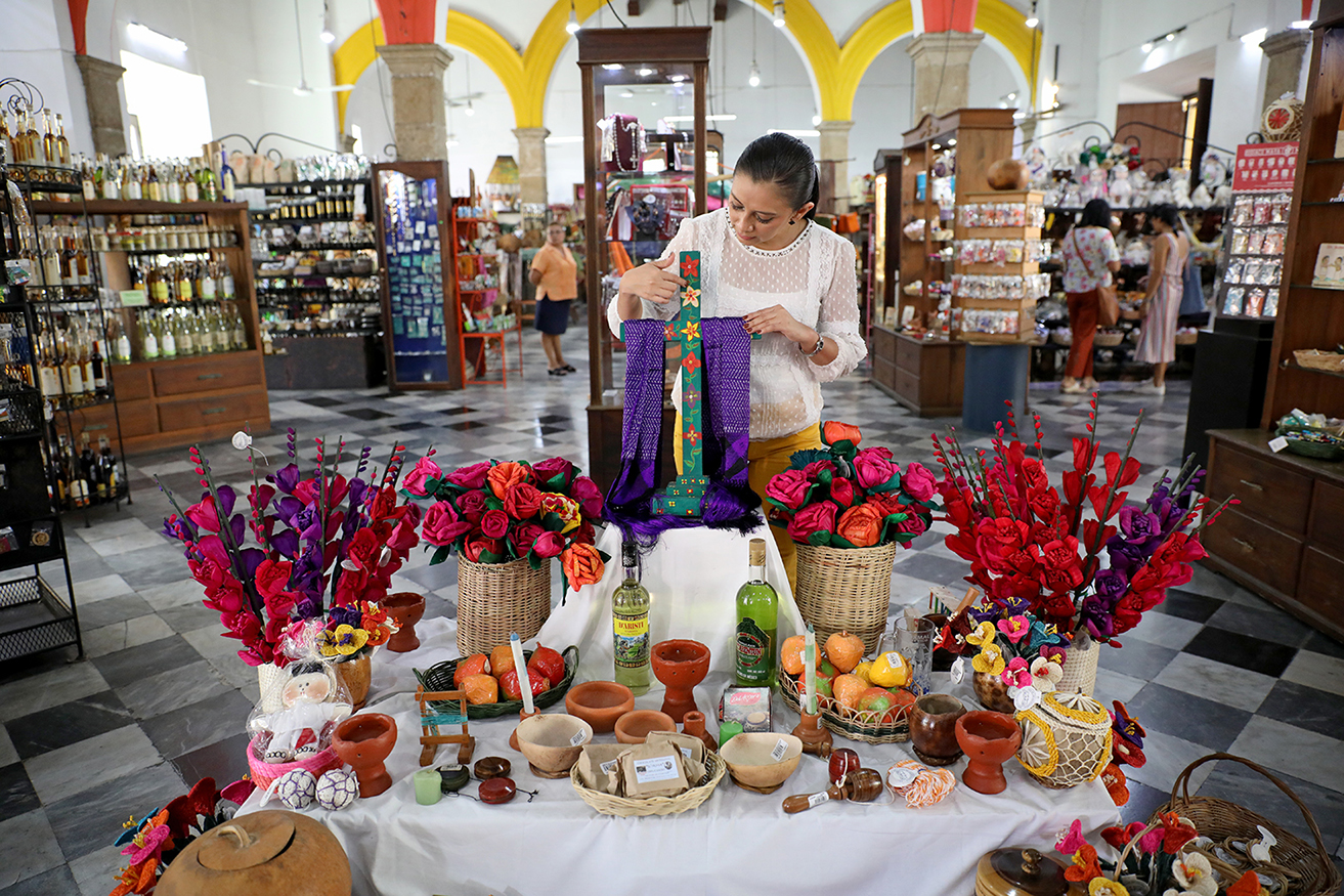 Photo of Tiendas de la Casa de las Artesanías tienen todo para vestir tu altar