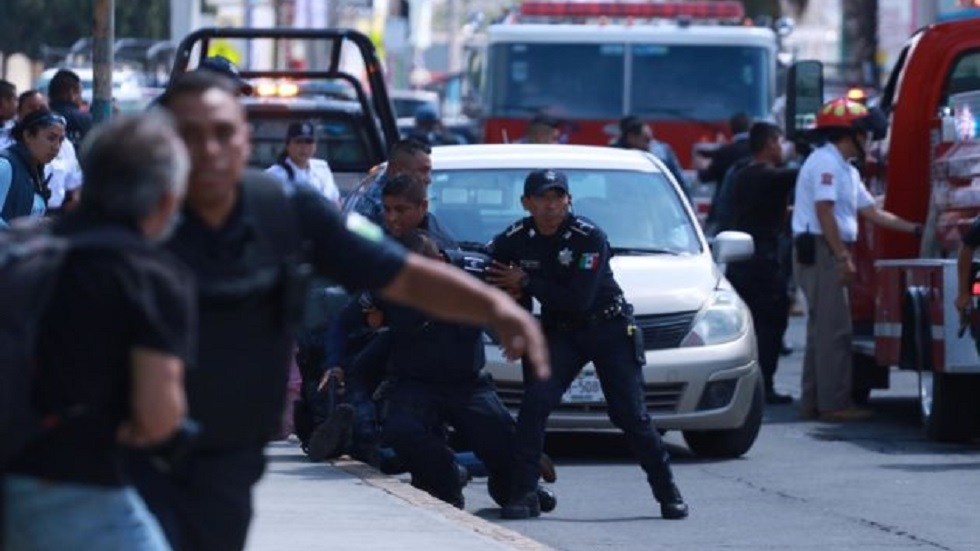 Photo of Policías de Pachuca, abatieron a hombre, quien tomó rehenes en banco y amenazó con activar explosivo