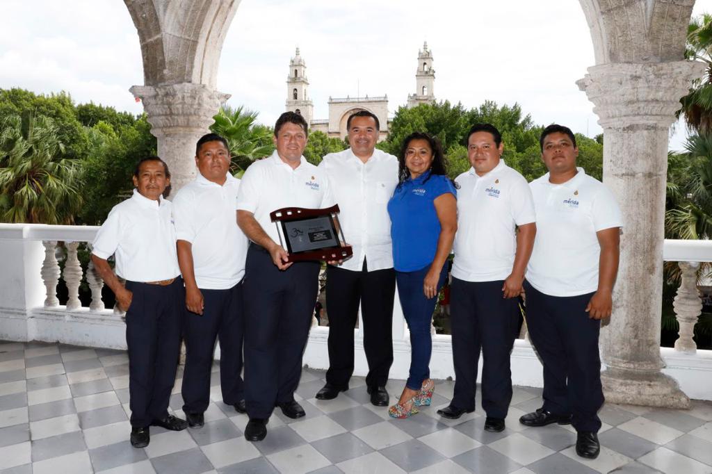 El trabajo en equipo del Ayuntamiento de Mérida, fundamental en la ...