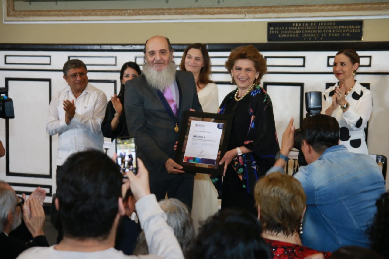 Photo of Entrega Gobierno del Estado Medalla Yucatán 2019 a Francisco Marín