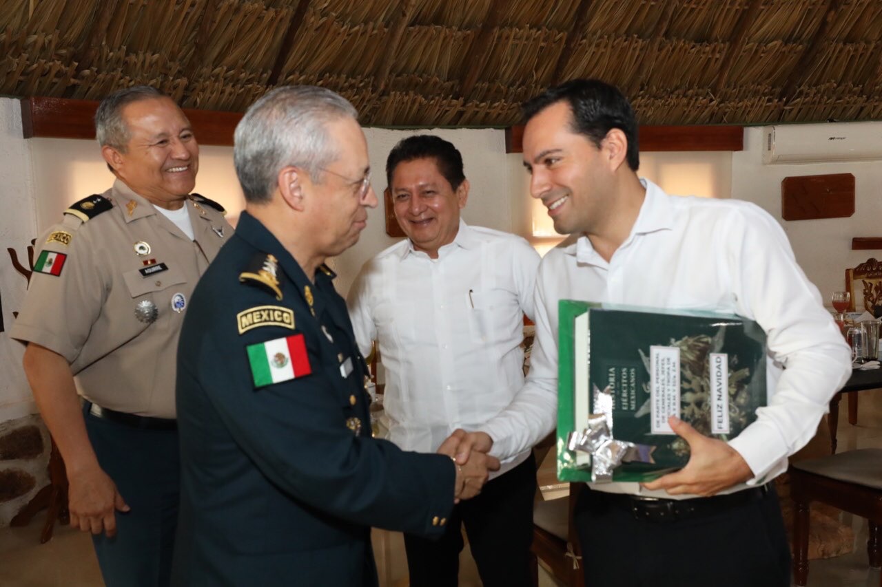 Photo of Coordinación con Fuerzas Armadas, factor fundamental para la seguridad de Yucatán: Mauricio Vila