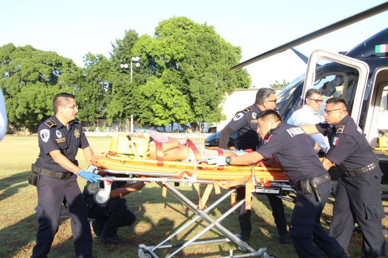 Photo of Nuevo helicóptero Bell 429 de SSP traslada a dos adolescentes graves