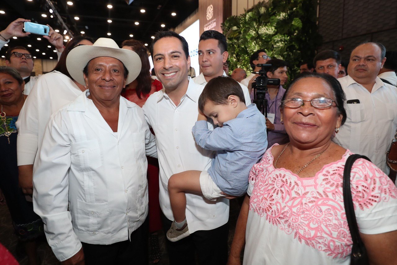 Photo of Con un llamado a la unidad, presenta el Gobernador Mauricio Vila Dosal su Primer Informe de Resultados