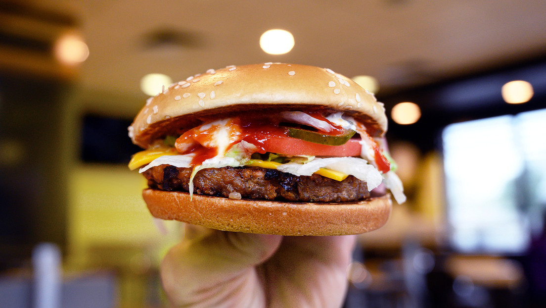Photo of Velas con olor a hamburguesa: el nuevo lanzamiento de McDonald’s