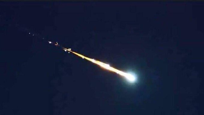 Photo of ¿Cayó un meteorito en México? Usuarios de redes difunden imágenes
