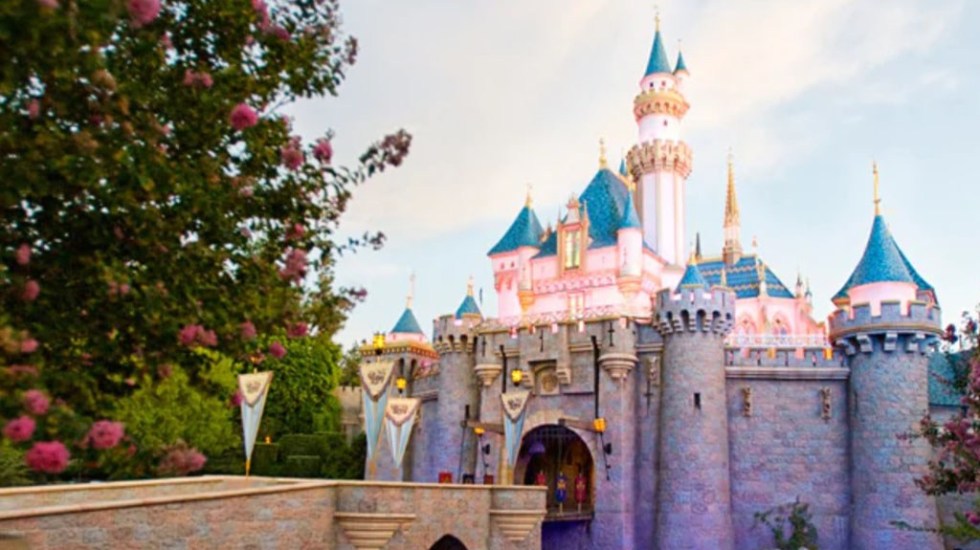 Photo of Disney cierra su parque en California como medida preventiva por el coronavirus
