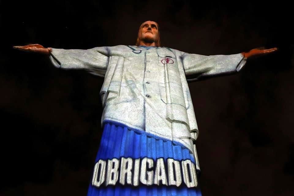 Photo of ‘Visten’ de médico a Cristo Corcovado en Río de Janeiro