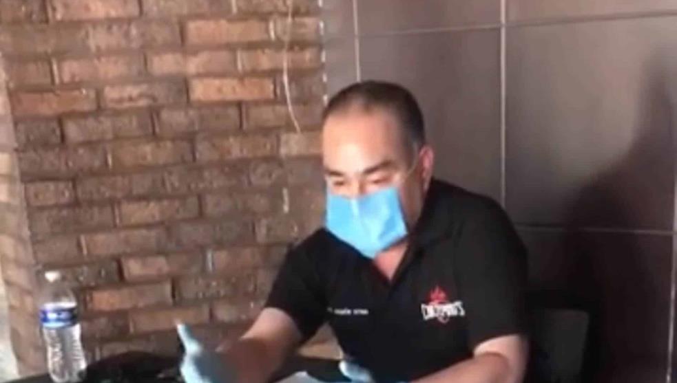 Photo of Restaurantero de Hermosillo rompe en llanto porque ya no puede pagar a sus empleados