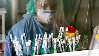 Photo of Alentadores, primeros resultados de vacuna china para covid-19 en humanos