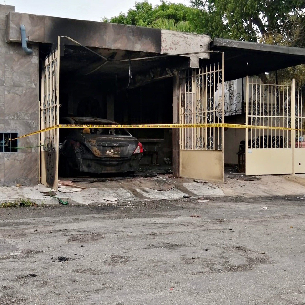 Photo of Desafían nueva ley: incendian auto y casa de enfermera en Mérida