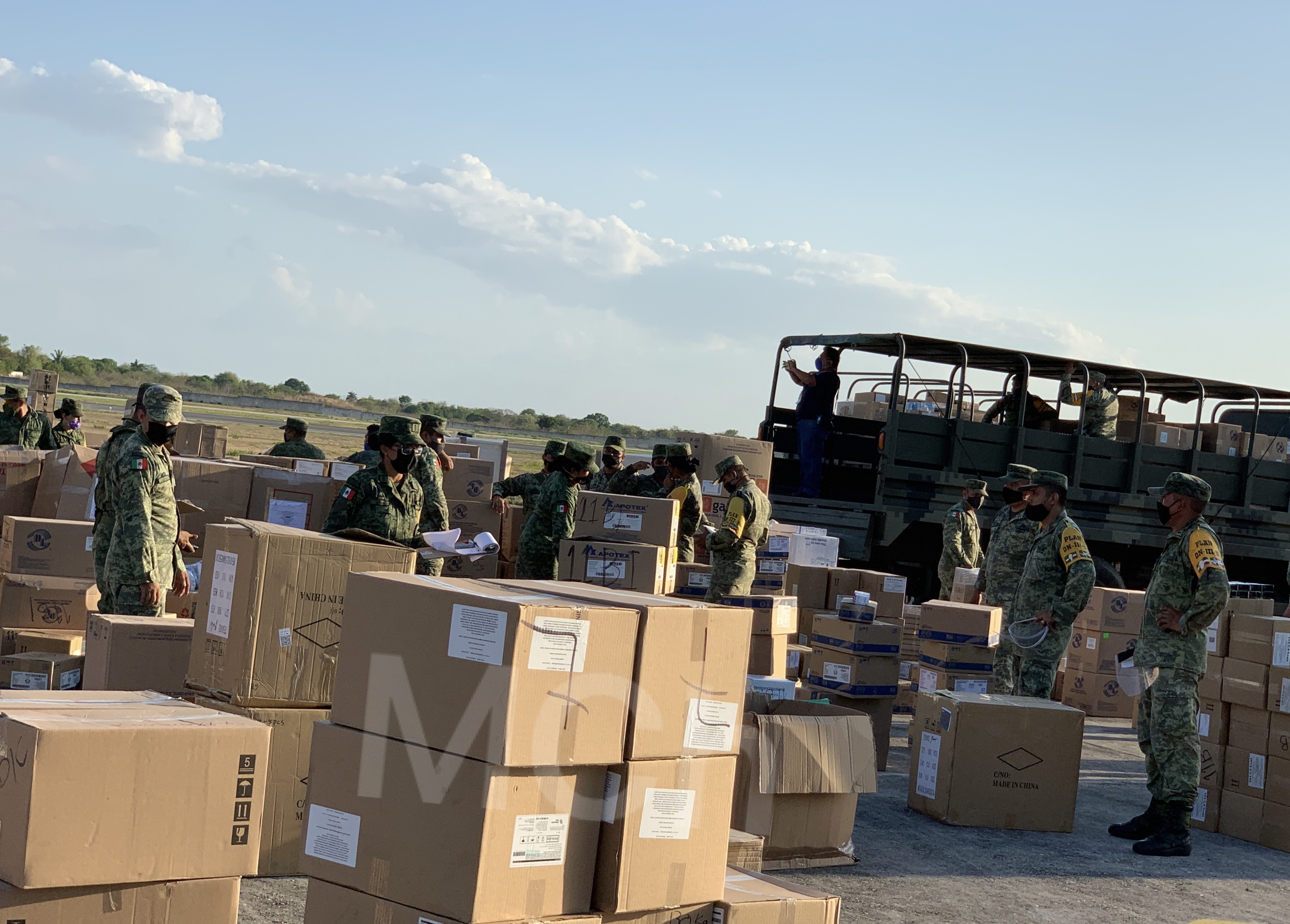 Photo of Avión Hércules llega a Mérida con insumos médicos para el hospital y unidades militar Covid-19