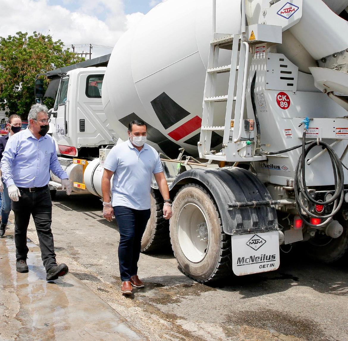 Photo of El Ayuntamiento de Mérida refuerza el programa de bacheo y mantenimiento vial ante la llegada de las lluvias