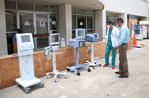 Photo of Gobierno sigue dotando de equipamiento médico a hospitales públicos de Yucatán