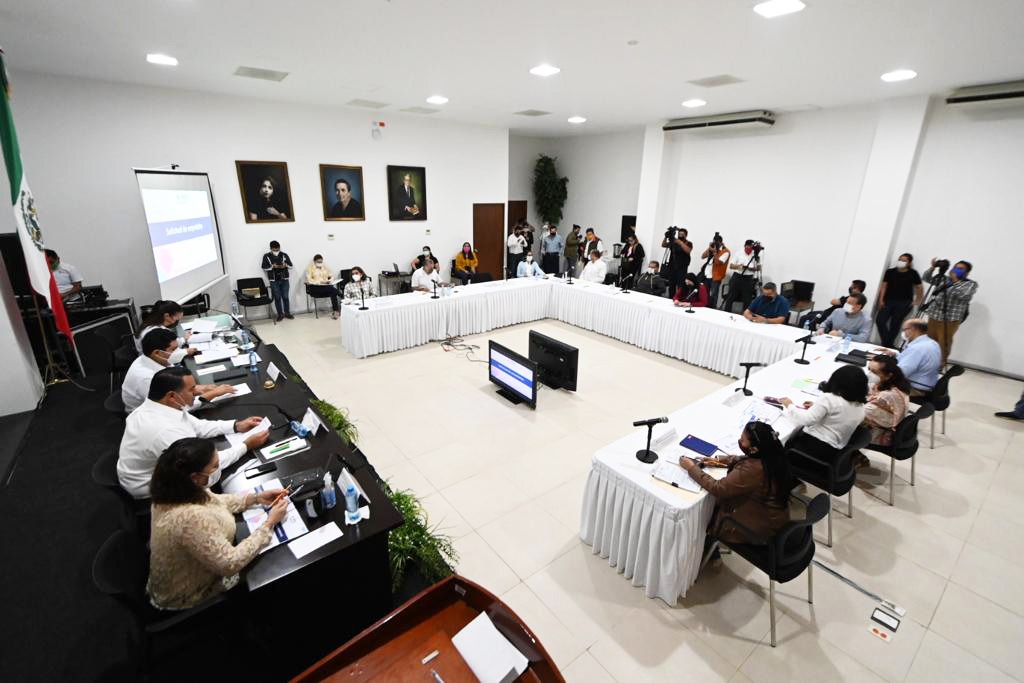 Photo of Alcalde de Mérida se reúne con diputados para analizar solicitud de empréstito