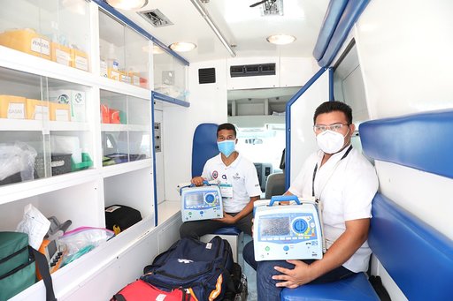 Photo of Siguen equipando las ambulancias con  instrumentos de alta tecnología en Yucatán