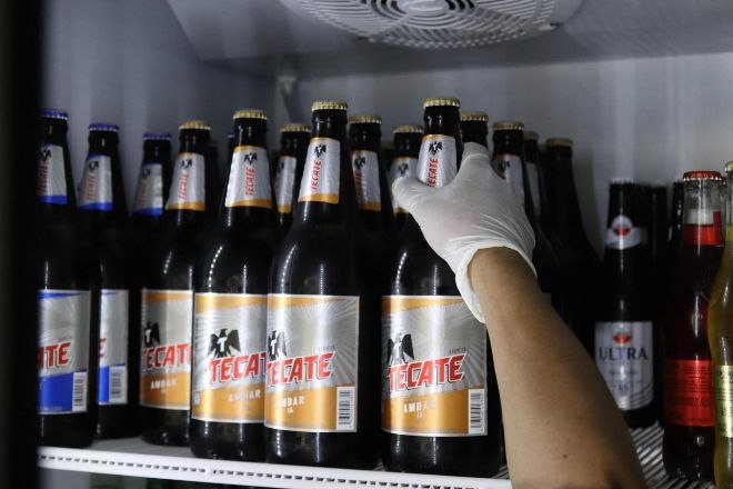 Photo of Seguirá venta de bebidas alcohólicas con servicio a domicilio hasta el 17 de junio