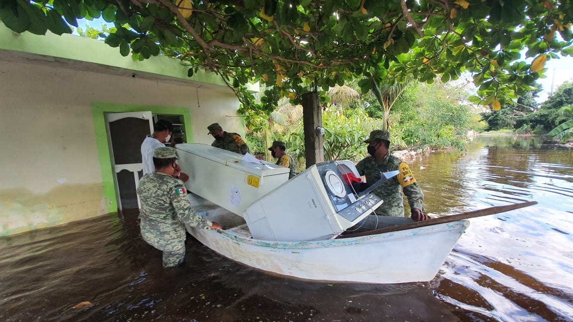 Photo of Ejército Mexicano realiza ininterrumpida labor en beneficio de los yucatecos