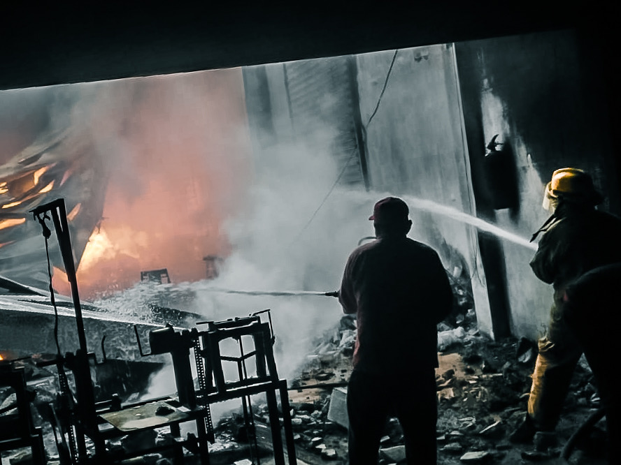 Photo of Fuego consume fabrica de veladoras en Conkal