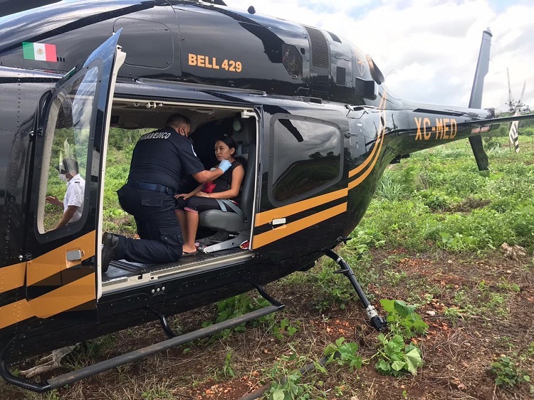 Photo of En helicóptero trasladan a embarazada, para atención médica