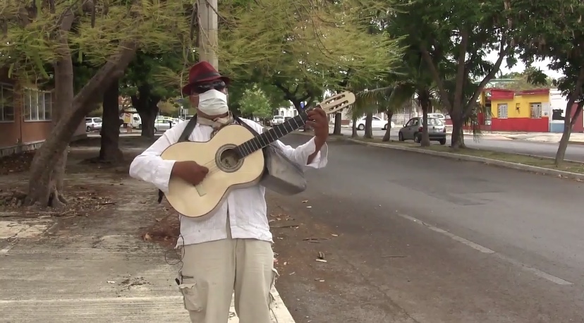 Photo of La pandemia no silencio a trovador, la música es su vida…