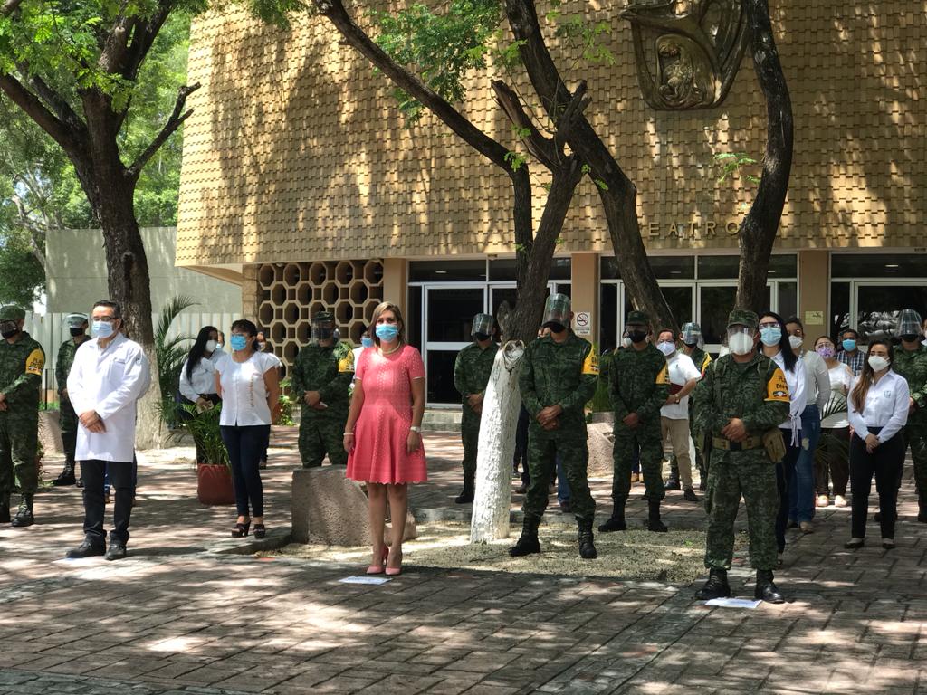 Photo of Personal del IMSS en Yucatán y Sedena rinden homenaje a víctimas de Covid y a Héroes de la Salud
